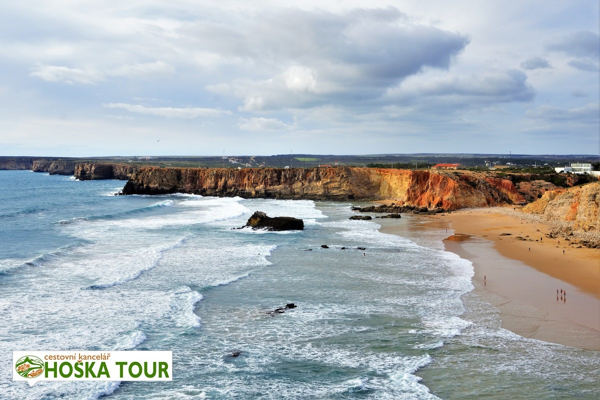 View of the coast of Cabo San Vicente, Algarve, Portugal