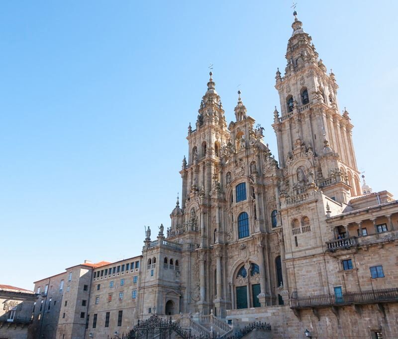 Santiago: Svatojakubská cesta (letecky z Prahy)