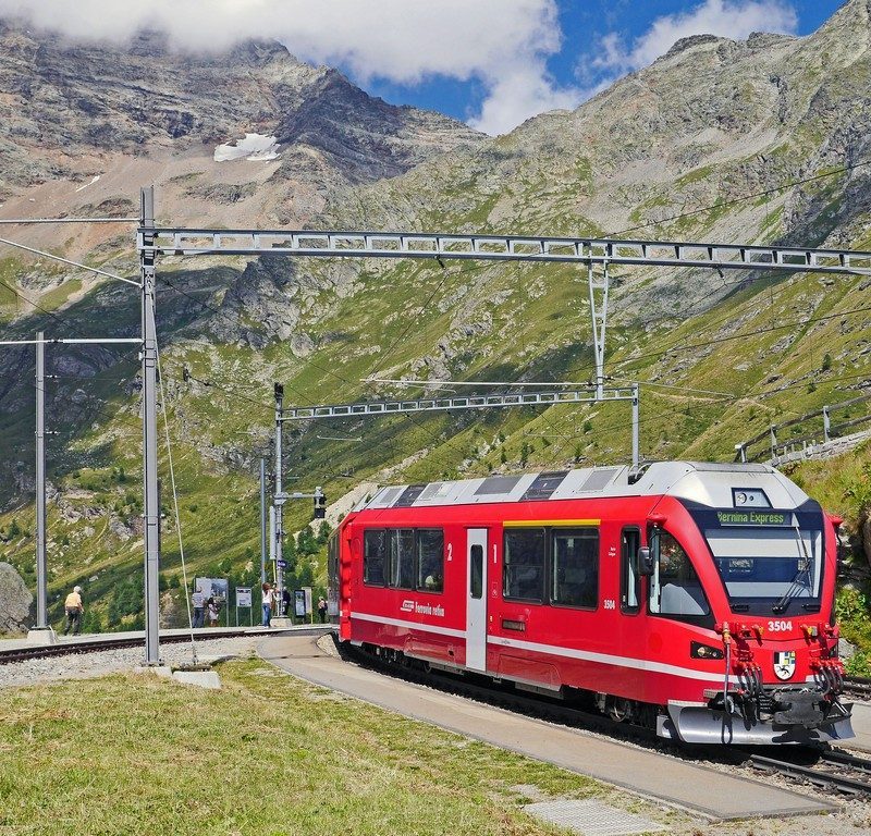 Krásy Švýcarska: vlakem mezi velikány