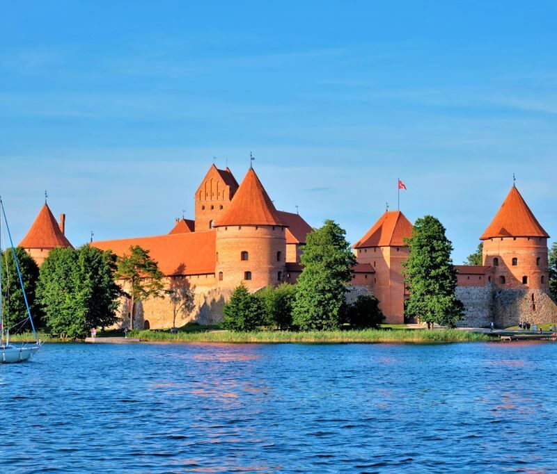 Velký okruh Pobaltím (letecky)