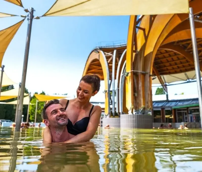 Bükfürdő a Sárvár: Relax v termálech Maďarska